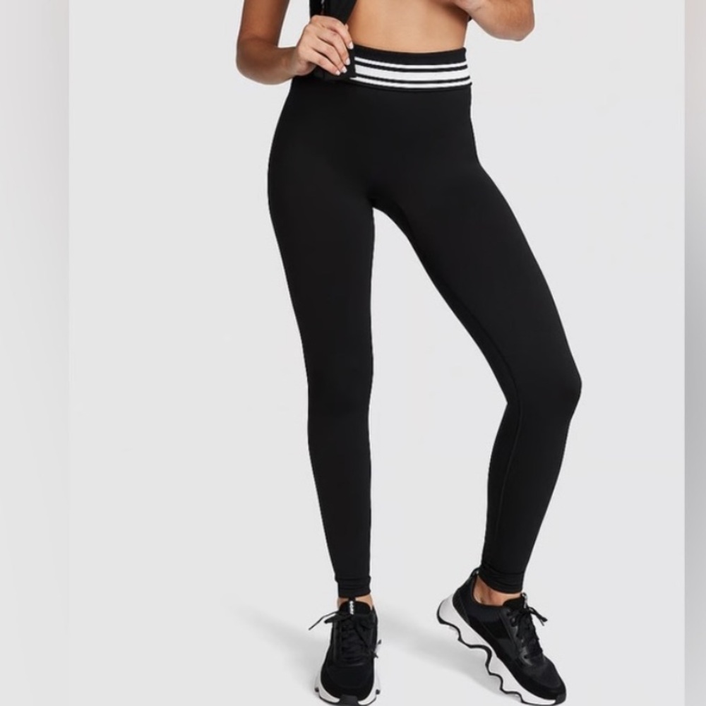 VS PINK FLIP IT SEAMLESS FOLD OVER LEGGINGS! BLACK! SIZE LARGE!NWT!MSRP$45! - Picture 3 of 9